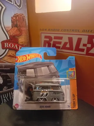 Hot Wheels Kool Kombi Moon Eyes