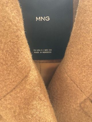 Abrigo MANTECO NUEVO SIN ESTRENAR