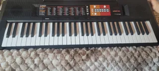 Teclado Yamaha PSR-F51