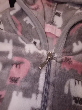 Bata polar niña 6/7 años