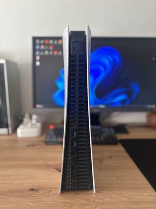 PS5 Digital 825 GB + 2 Mandos