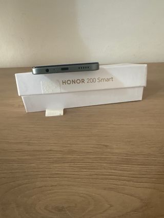 Honor 200 Smart