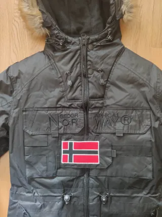 Abrigo Geographical Norway Negro