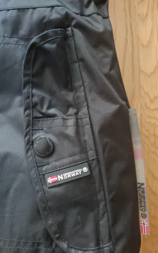 Abrigo Geographical Norway Negro