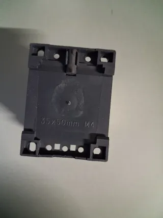 Contactor auxiliar (Relé de control) Schneider