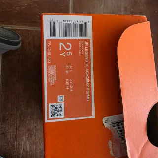 Botas de fútbol Nike Tacos Talla 34 2.5Y