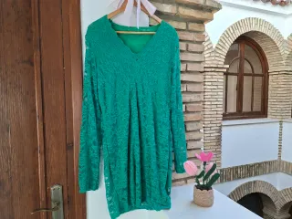Vestido verde encaje manga larga