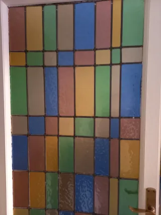 Puerta de vidrio emplomado