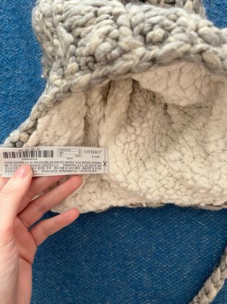 Cappelli invernale con pompon e orecchie