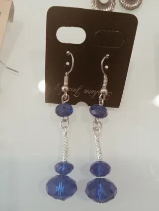 PackBisutería 26 pulseras,39pendientes y 2 anillos