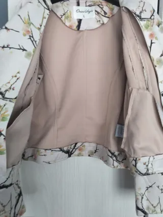 Cazadora antelina estampado floral Talla  L