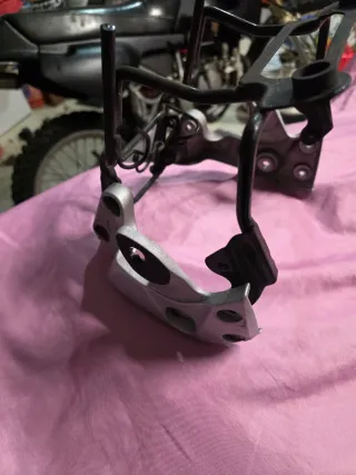 Araña y soporte faro Honda Hornet 600F 2005