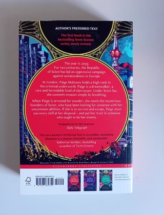 Libro "The Bone Season", en inglés