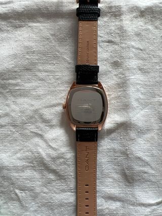 Reloj Gant Negro y Dorado