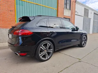 Porsche Cayenne 2012