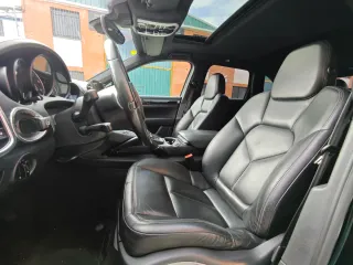 Porsche Cayenne 2012