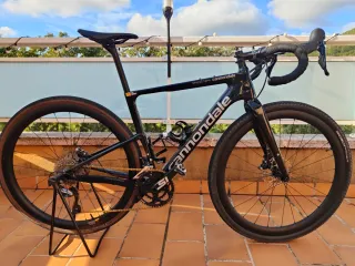 Bicicleta Gravel Cannondale Topstone Carbono