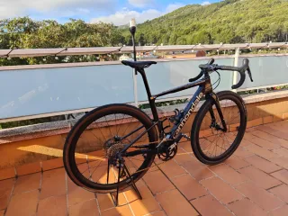 Bicicleta Gravel Cannondale Topstone Carbono