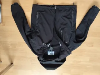 Abrigo 5.11 Tactical Negro Talla S