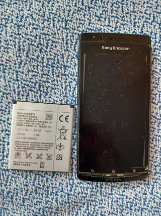 Telefono movil Sony Ericsson Xperia Arc S LT18i.