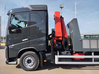 Volvo FH 500-CAMIONES PORTAMAQUINARIAS