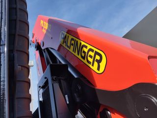 Volvo FH 500-CAMIONES PORTAMAQUINARIAS