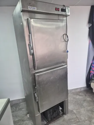Nevera industrial ,compresor recién cambiado