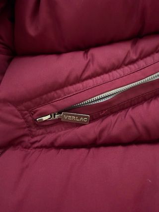 Cazadora Verlac burdeos y blanca.