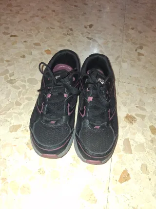 Zapatillas Skechers ORIGINALES Negras y Moradas