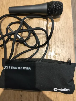 Micrófono Sennheiser Negro con Funda