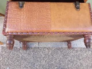 Baúl de cuero y piel sintética