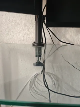 Monitores AOC y LG Negros