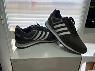 Zapatillas Adidas verde Khaki.