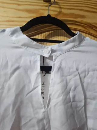 Blusa blanca MISEBLA