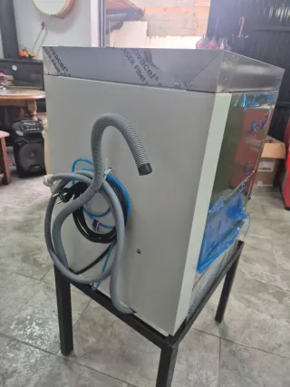 Lavastoviglie professionale per bar/ristorante