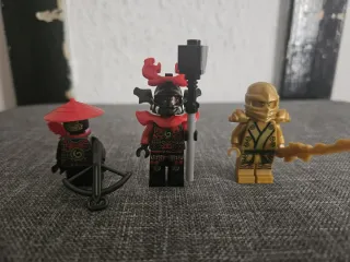Lego Ninjago 70503 El Dragón Dorado.