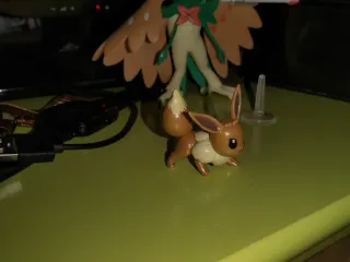 Figura Pokémon Eevee