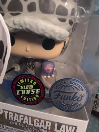 Funkopop Onepiece Trafalgar Law Glow Chase Edition