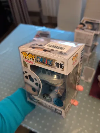 Funkopop Onepiece Trafalgar Law Glow Chase Edition