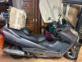 Suzuki Burgman 400 Plata