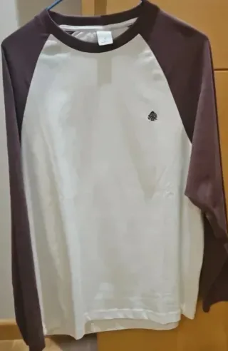 Pantalón INSIDE verde militar Talla M y Camisetas