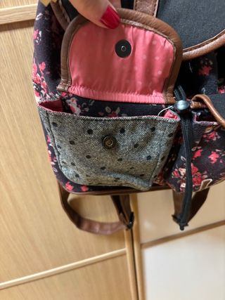 Mochila Lois Mujer Flores Negra Rosa