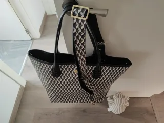 Bolso Grande Lombali Negro y Blanco no hago envíos