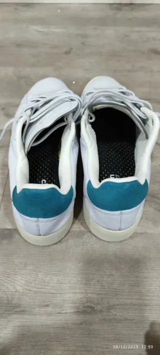 Zapatillas Adidas Cloudfoam Blancas y Turquesa