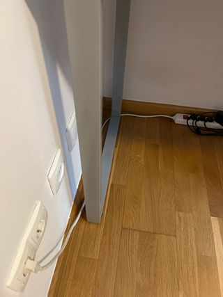 Escritorio cristal, blanco y metal