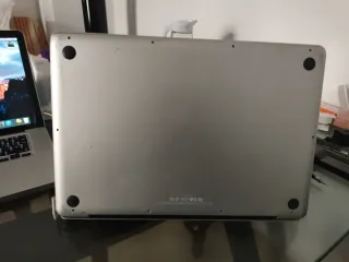 MacBook Pro i7 2010 para piezas o reparar