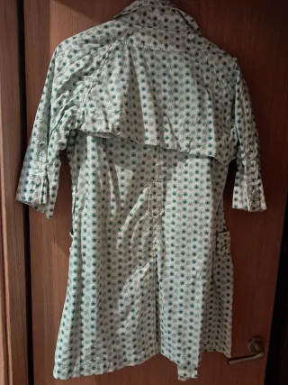 Gabardina-vestido estampado