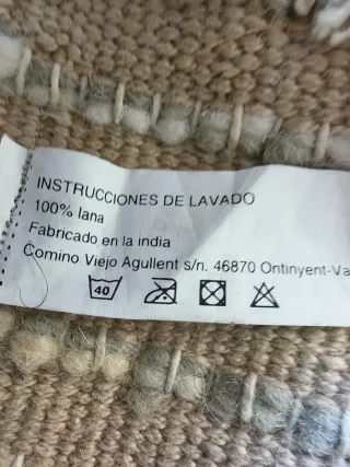 Alfombra de lana y tela