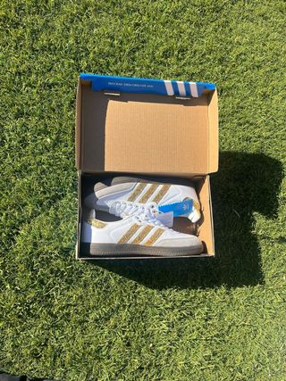 Adidas Samba Blancas y Doradas Talla 38