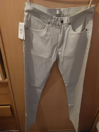 Pantalón vaquero Zara Talla 40